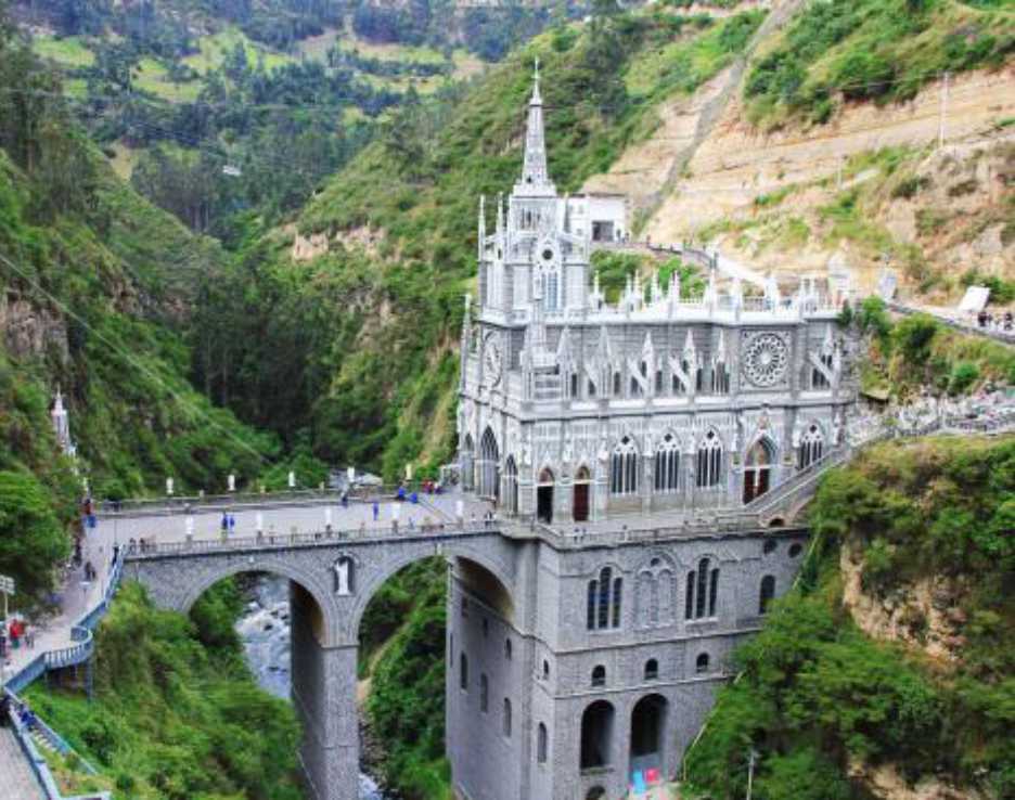 tour santuario de las lajas